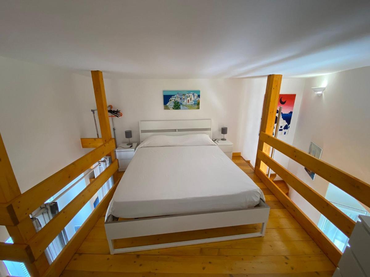 Magi - Zeus Apartment Ponza Bagian luar foto